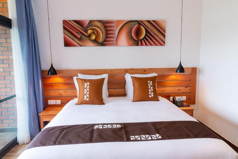 Hotel Chez Lando Кигали Екстериор снимка