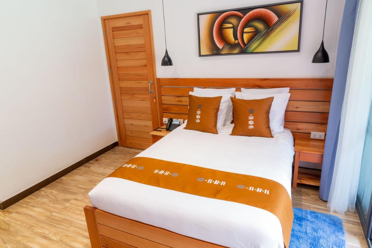 Hotel Chez Lando Кигали Екстериор снимка