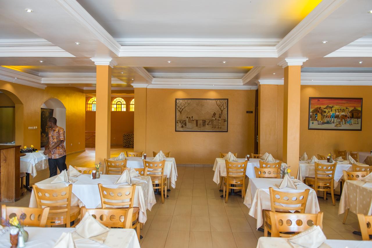 Hotel Chez Lando Кигали Екстериор снимка