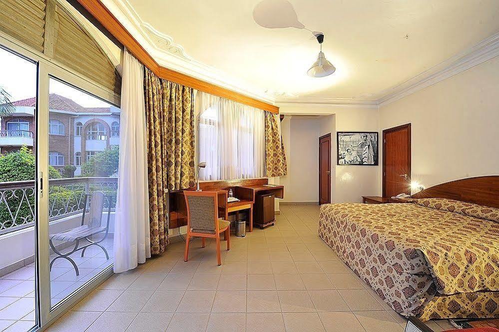 Hotel Chez Lando Кигали Екстериор снимка