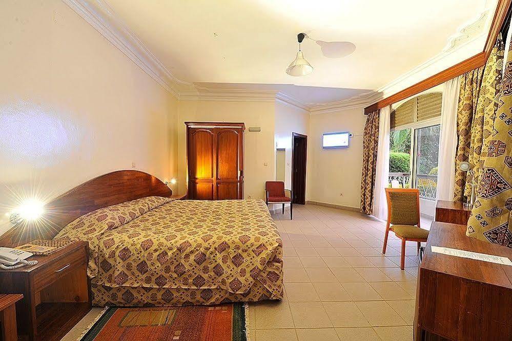 Hotel Chez Lando Кигали Екстериор снимка