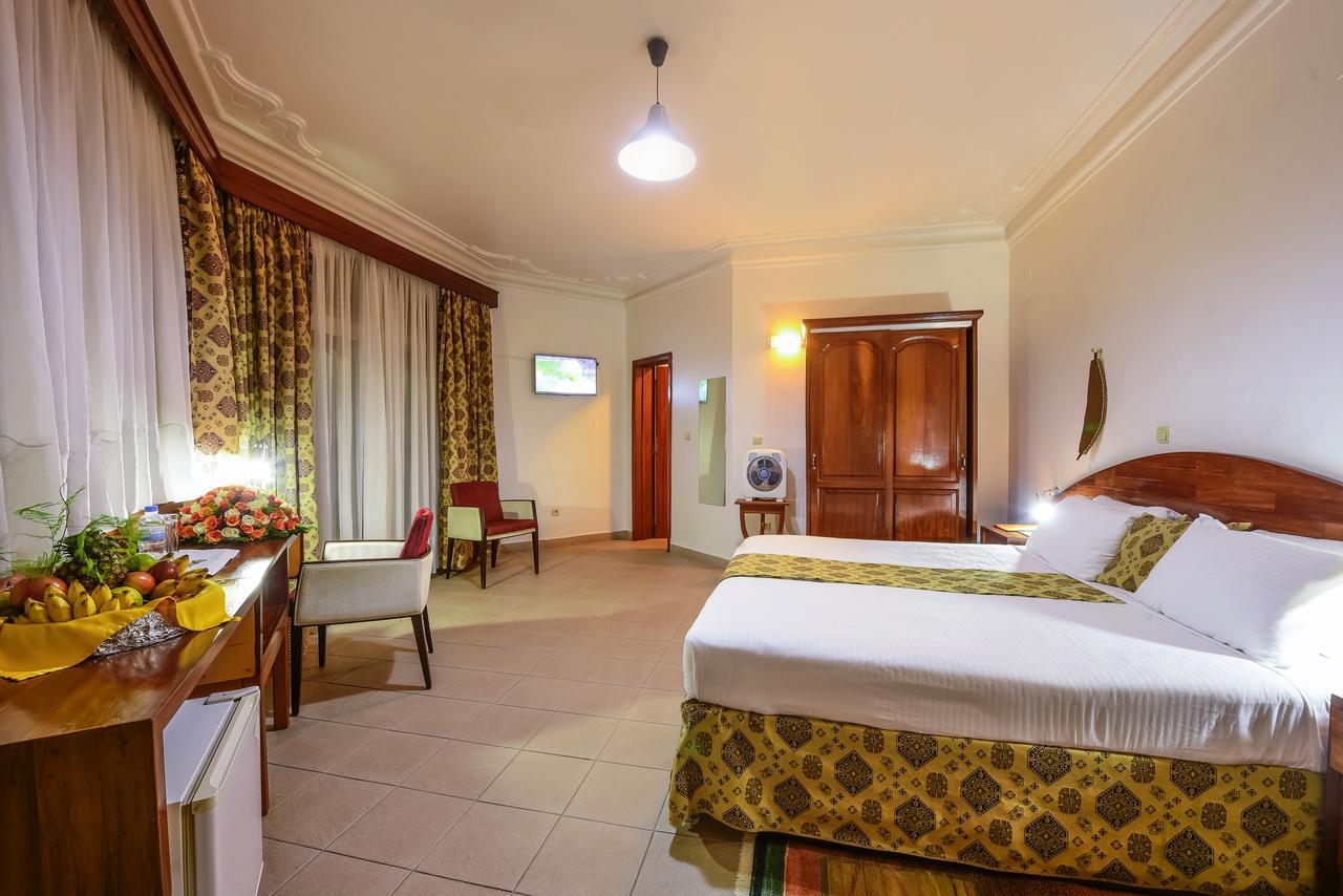 Hotel Chez Lando Кигали Екстериор снимка