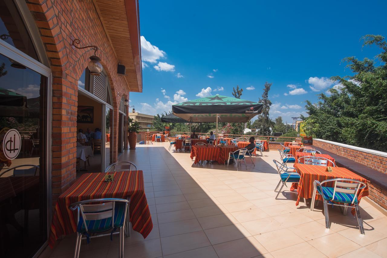 Hotel Chez Lando Кигали Екстериор снимка