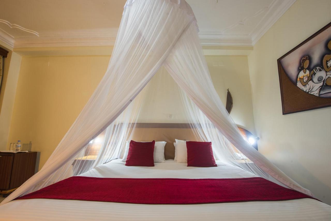 Hotel Chez Lando Кигали Екстериор снимка